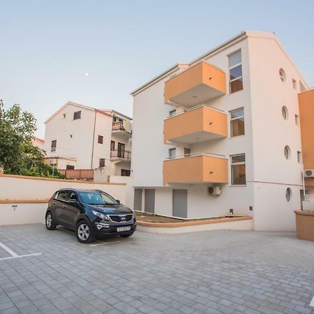 פרימוסטן Apartment Luni מראה חיצוני תמונה