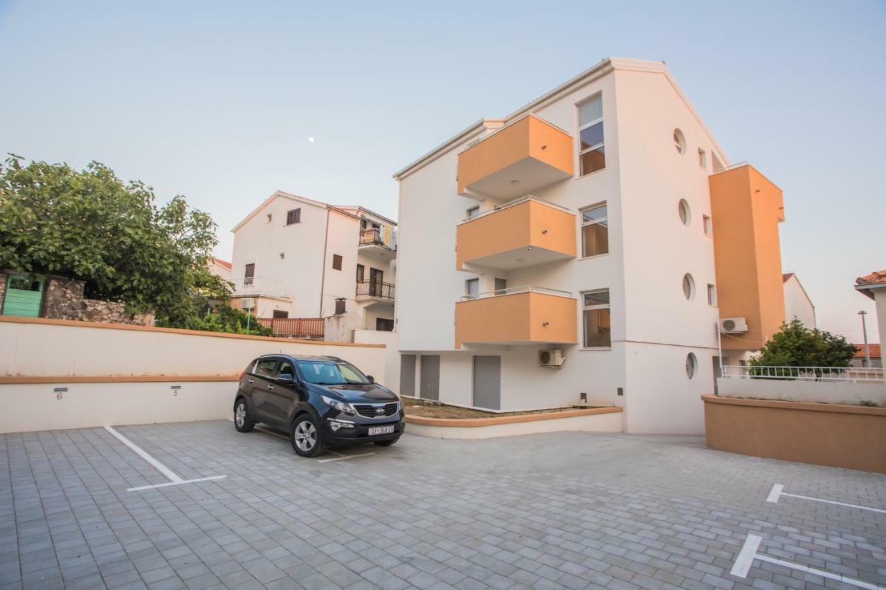 פרימוסטן Apartment Luni מראה חיצוני תמונה